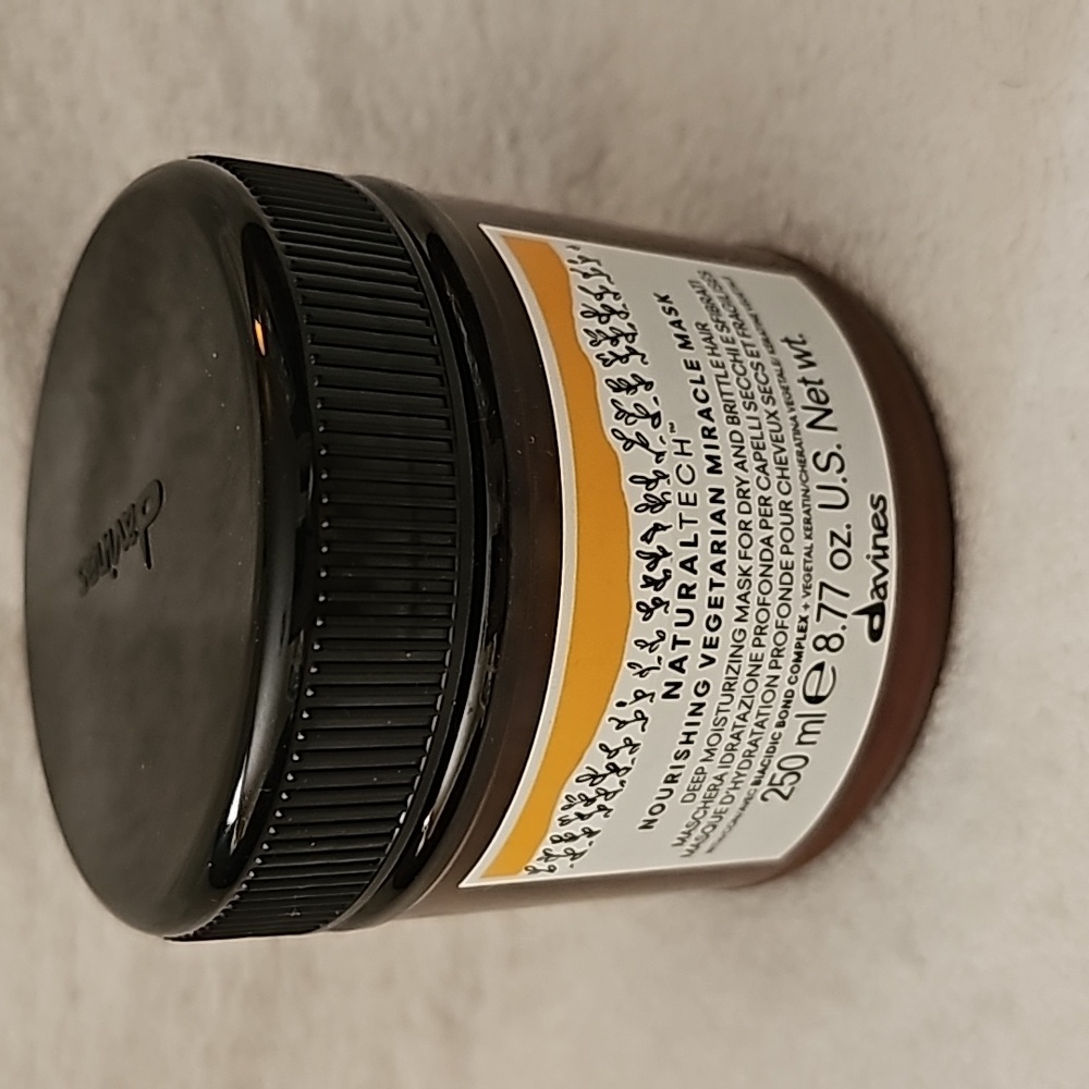 Davines Nourishing Vegetarian Miracle Mask